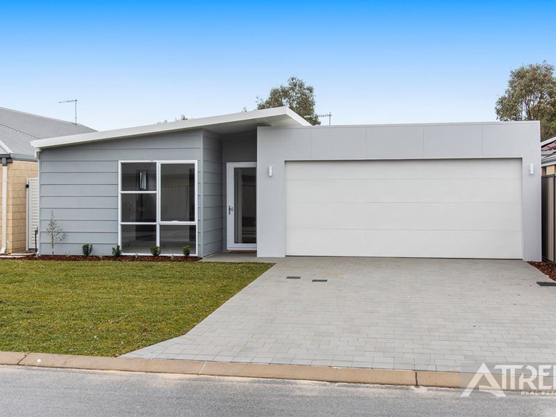 35 St Tropez Gardens, Piara Waters