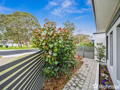 19 Bersted Street, Balga WA 6061