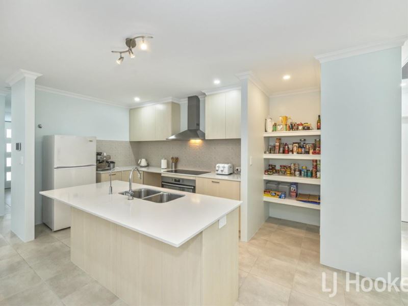 27 Parakeet Rise, Eglinton