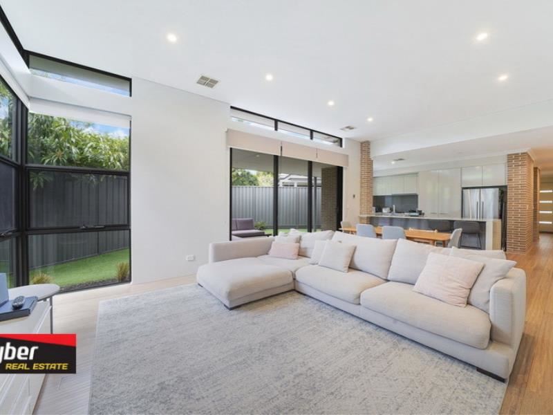 7B Matsen Close, Booragoon