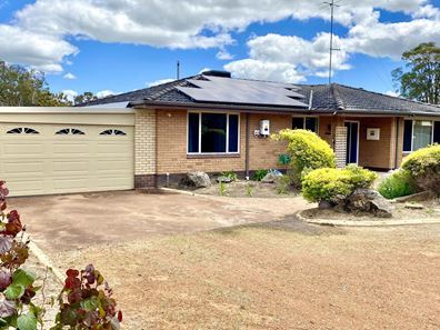 119 South Western Highway, Waroona WA 6215