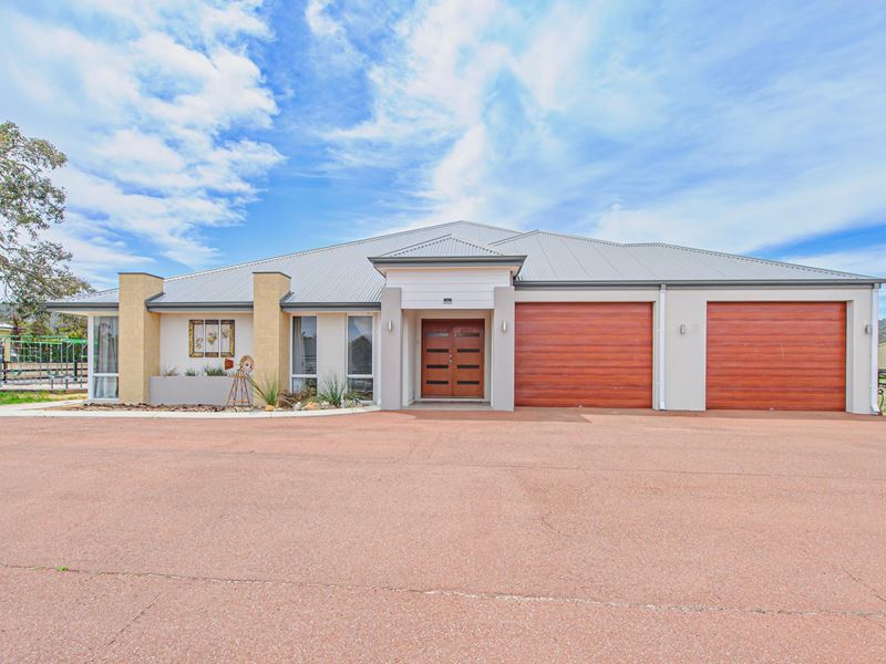 10 Rivose Crescent, Darling Downs