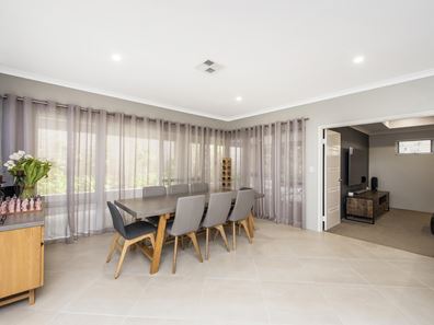 12 Sunbeam Approach, Baldivis WA 6171