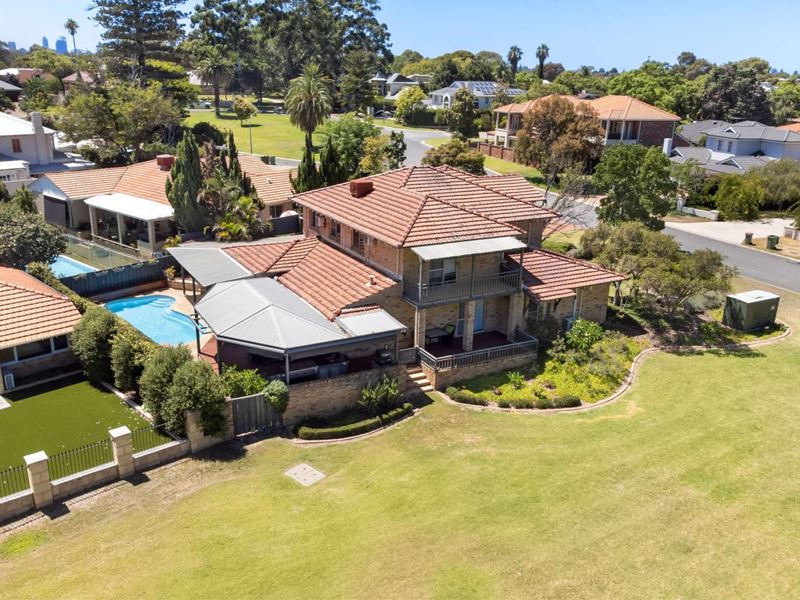 25 Grainger Drive, Mount Claremont