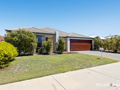 34 Dorrigo Bend, Yanchep WA 6035