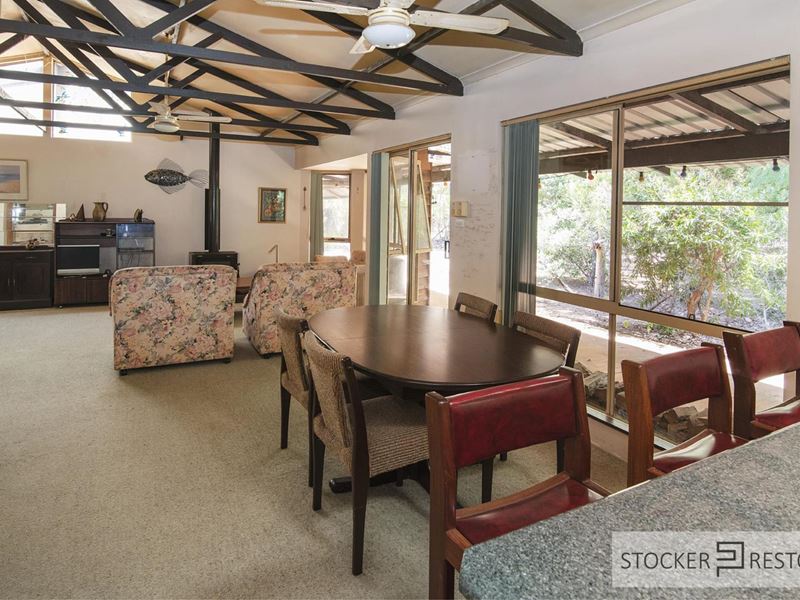 14 Sabina Drive, Molloy Island
