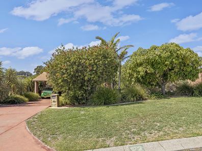 22 Hayfield Way, Duncraig WA 6023