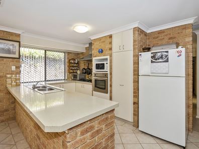 22 Hayfield Way, Duncraig WA 6023