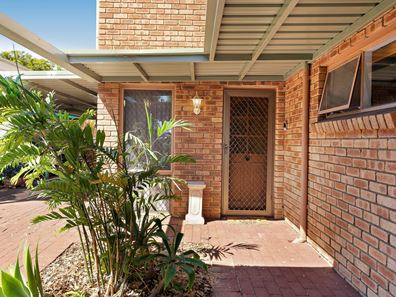 2/28 Violet Grove, Shenton Park WA 6008