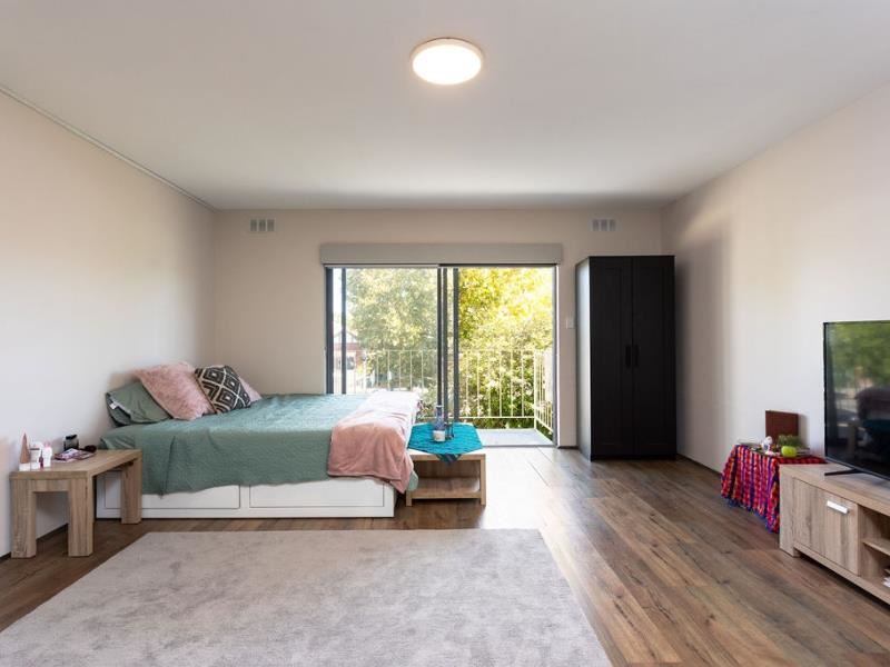 10/212 Hampden Road, Crawley