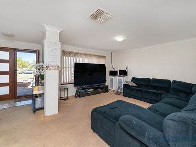 6 Meadow Court, Cooloongup WA 6168