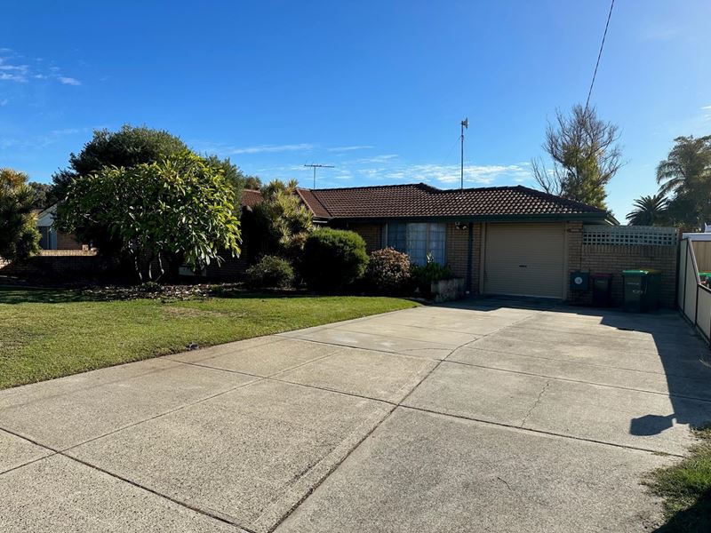 49 Goongarrie Drive, Waikiki WA 6169