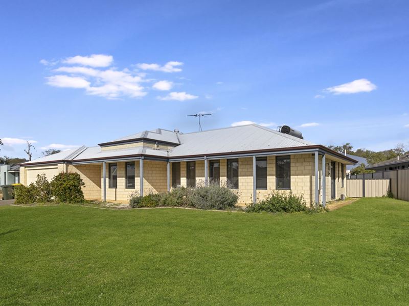 12 Clover Crescent, Busselton