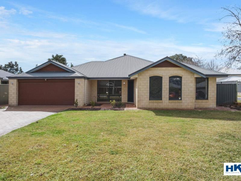 35 Wexcombe Way, Aveley