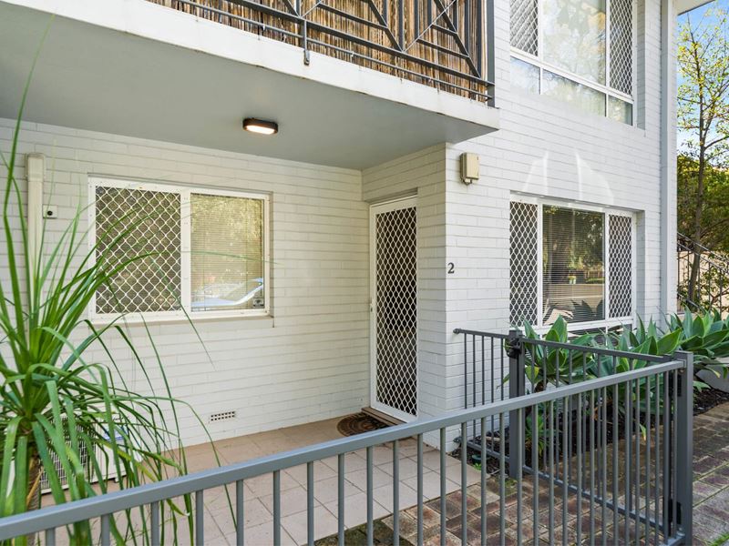 2/64 Gardner Street, Como