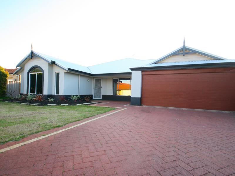 9 Caprice Pass, Rockingham