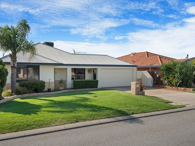 15 Conigrave Place, Canning Vale WA 6155
