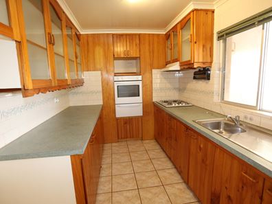 16 Sturt Pea Crescent, Kambalda West WA 6442