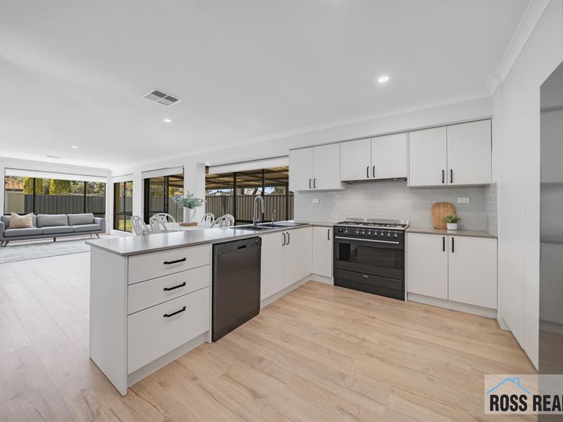 9 St Tropez Vista, Ellenbrook WA 6069