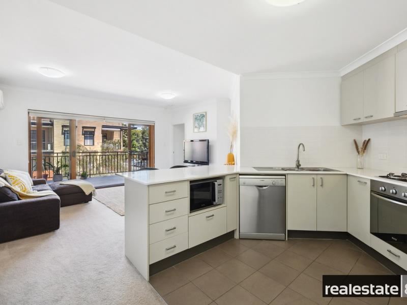 38/76 Newcastle Street, Perth
