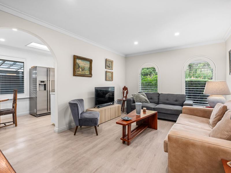 16/15 Point Walter Road, Bicton