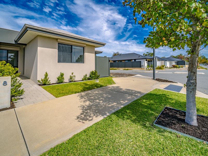 8 Nyilla Approach, Baldivis