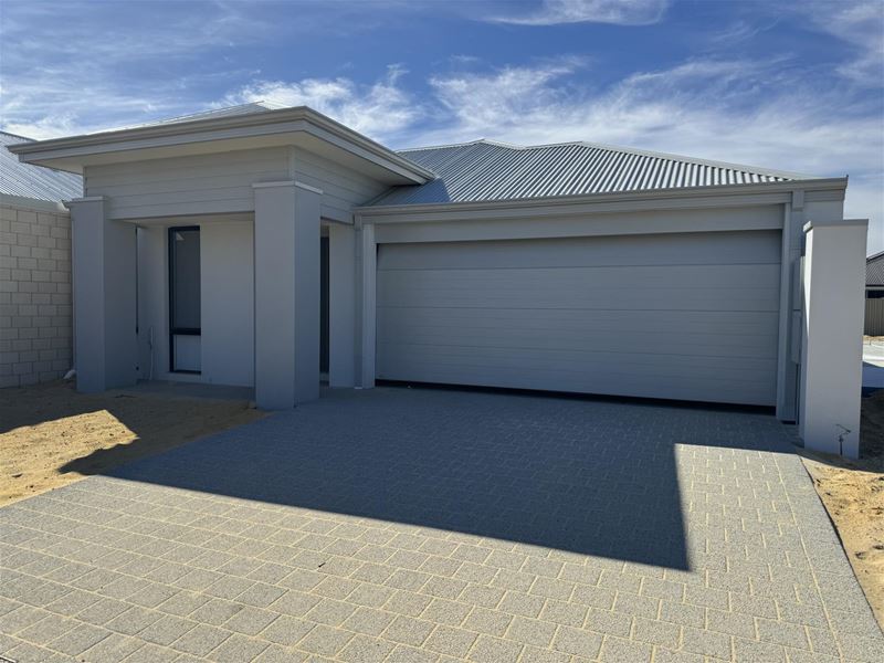 43 Carinata Crescent, Byford WA 6122