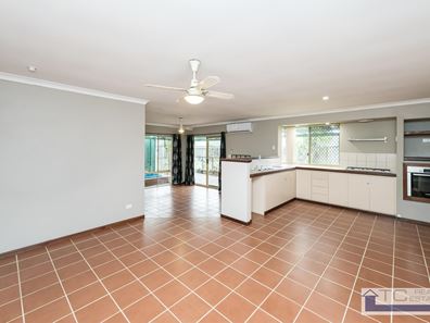 15 Madura Close, Ballajura WA 6066