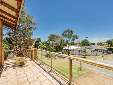 7 Stallwood Gardens, Leeming WA 6149