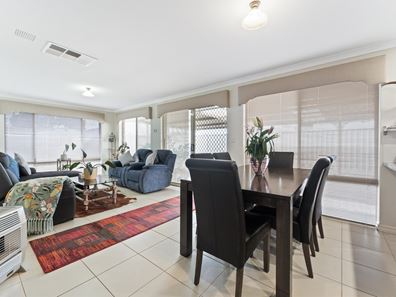 3 Woodlark Close, Waikiki WA 6169