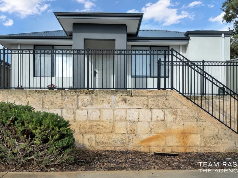 69 Somerford Promenade, Wellard WA 6170