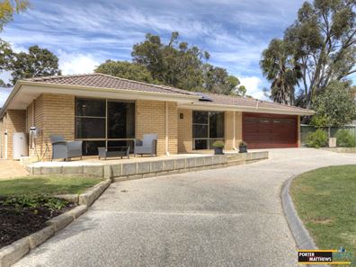 4 Landers Road, Lesmurdie WA 6076