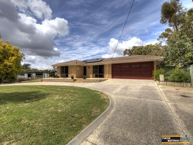 4 Landers Road, Lesmurdie WA 6076