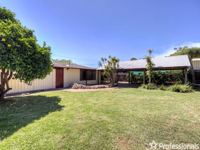 15 Moira Avenue, Forrestfield WA 6058