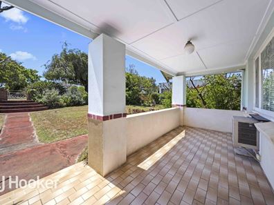 2 Victoria Street, St James WA 6102