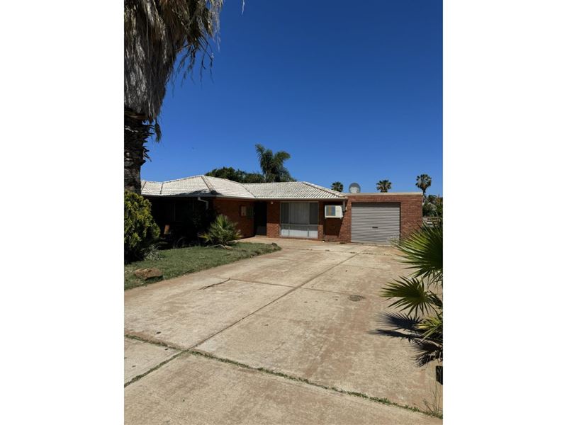 24 Kultown Drive, Waggrakine WA 6530