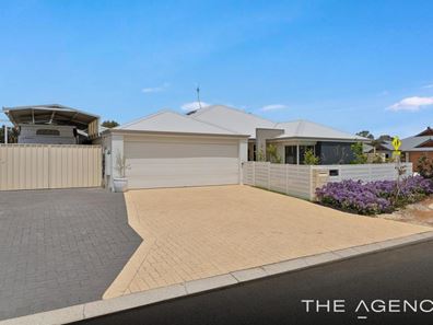 2 Senecio Way, Halls Head WA 6210