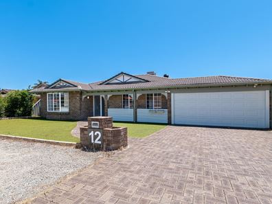 12 Clarendon Court, Thornlie WA 6108