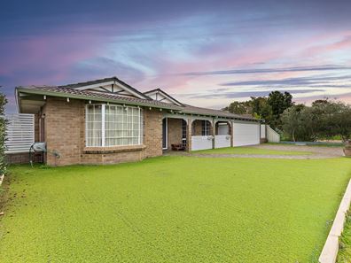 12 Clarendon Court, Thornlie WA 6108