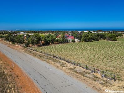 198 Wittenoom Circle, White Peak WA 6532