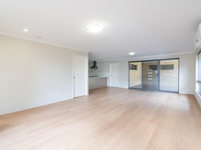21 Barron Turn, South Yunderup WA 6208
