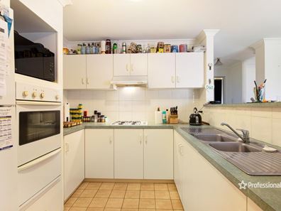 5/22 Champion Bay Rise, Bluff Point WA 6530