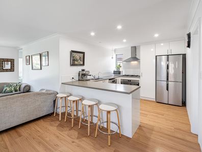 17 Cape Way, Dunsborough WA 6281