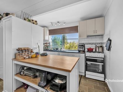 35 River Drive, Cape Burney WA 6532