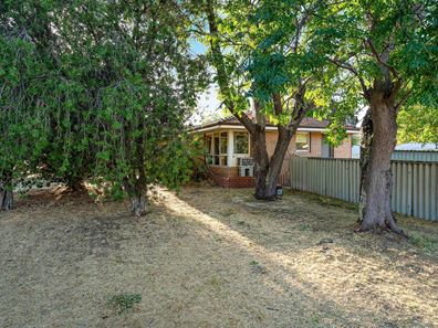 56 Gosnells Road West, Maddington WA 6109