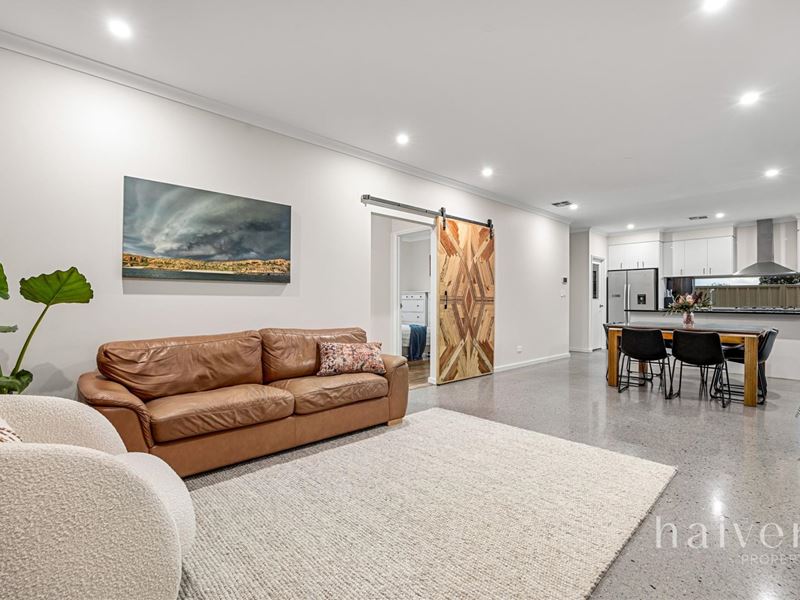 11B Shelshaw Street, Melville WA 6156