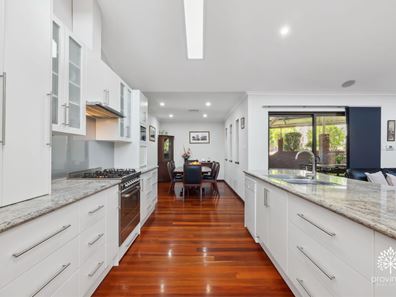 15 Hanzell Road, Darlington WA 6070