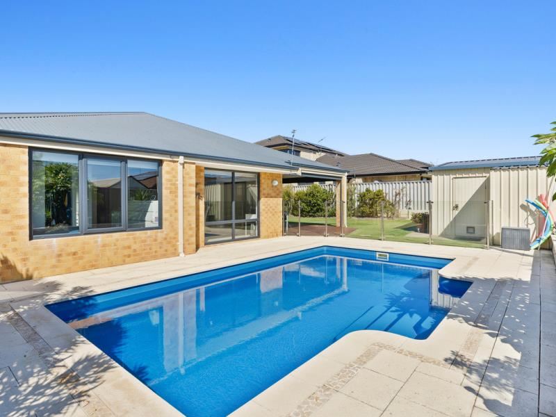 16 Bayeux Avenue, Port Kennedy WA 6172