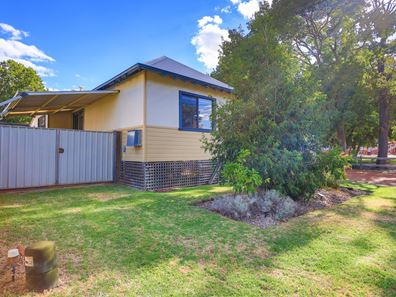 10 Beela Road, Brunswick WA 6224