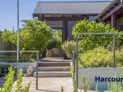 30 Barrett-Lennard Drive, Ledge Point WA 6043